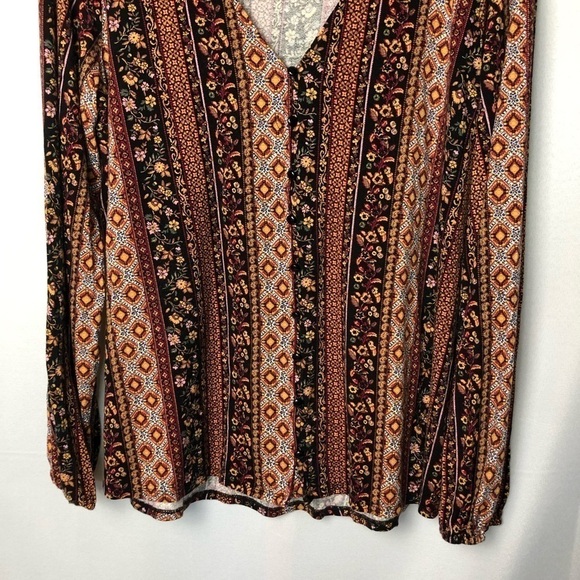 Daytrip Boho Button Down Floral V-Neck Flowy Long Sleeve Top L - Picture 4 of 13
